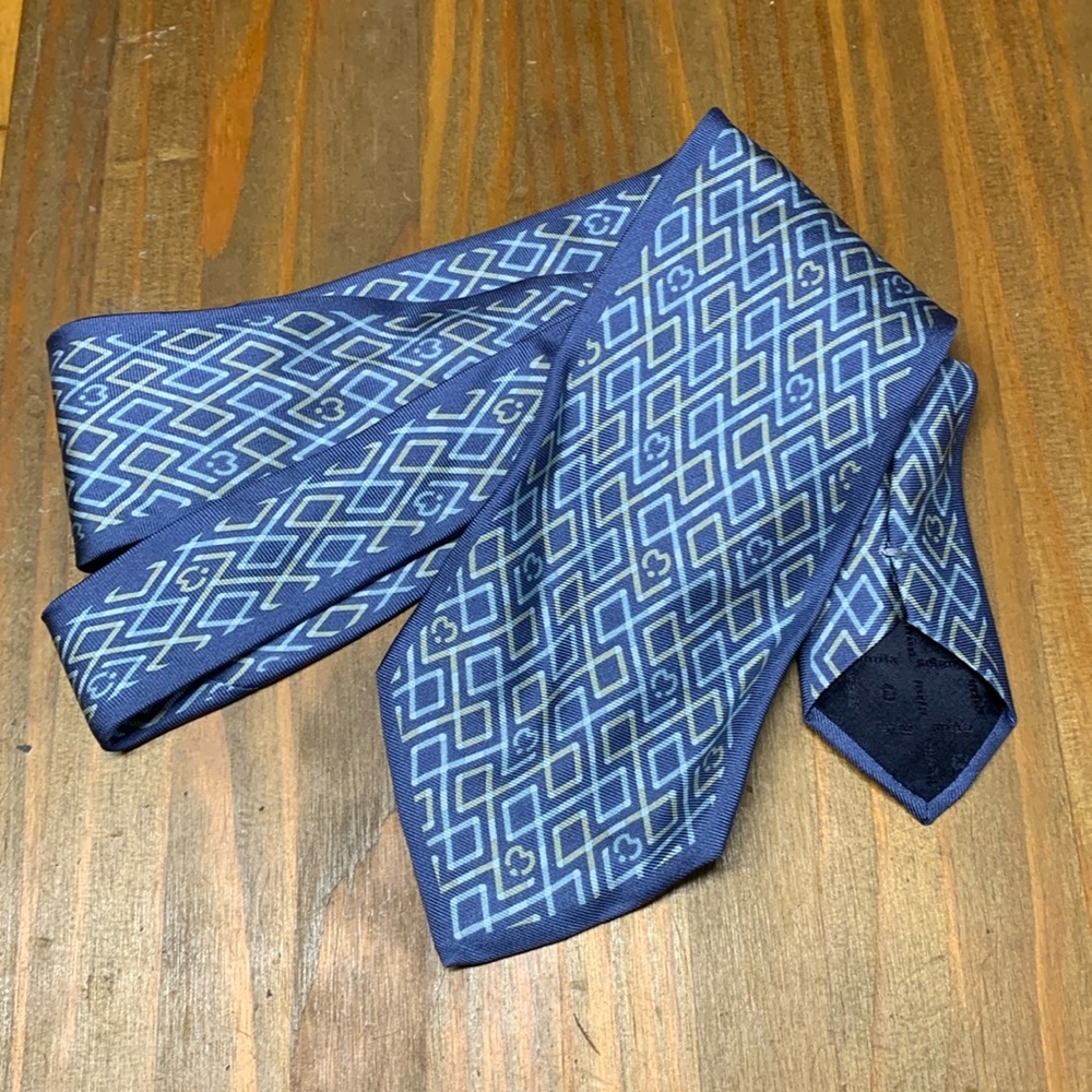 Vintage Mika Schon Silk Tie Climbing Diamonds Pattern